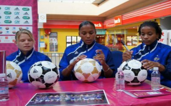 Equipe de France - Venez rencontrer les joueuses de l'équipe de France à Caen grâce CARREFOUR...
