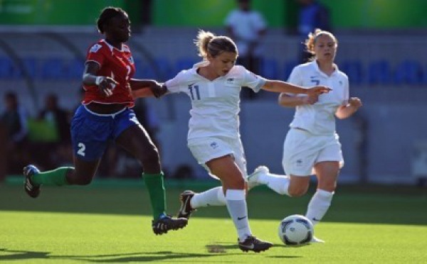 Coupe du Monde U17 - COUSIN-DECLERCQ, paire de dames... et d'as (fifa.com)