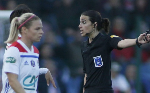 FFF - La professionnalisation de l'arbitrage féminin en ordre de marche