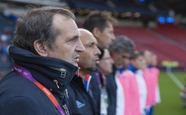 BLEUES - Bruno BINI : "Elles sont toutes prêtes à faire un centimètre l'une pour l'autre"