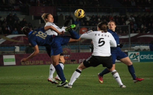 BLEUES - Avec un goût d'inachevé