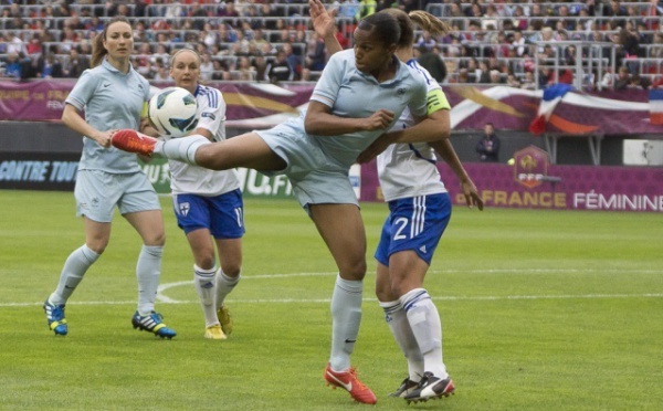 BLEUES – Marie-Laure DELIE : « Prête à 2000% »