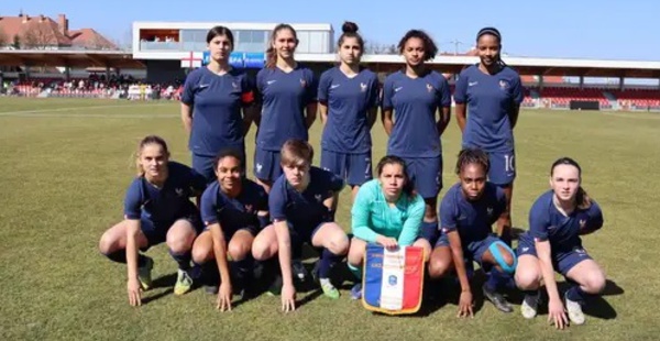 U17 - La FRANCE a réussi son entame face à l'ANGLETERRE