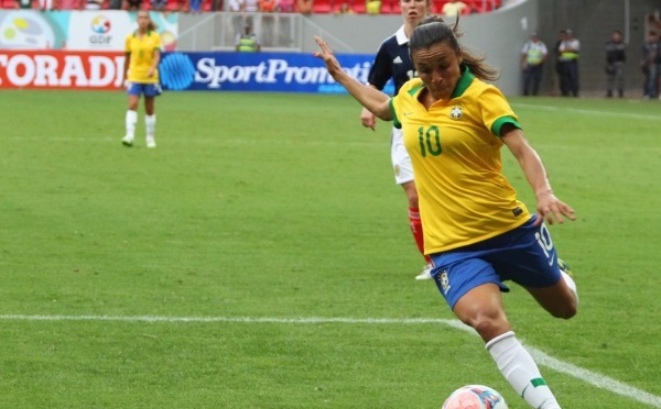 FRANCE - BRESIL : MARTA et SIMONE dans la liste des vingt Brésiliennes retenues