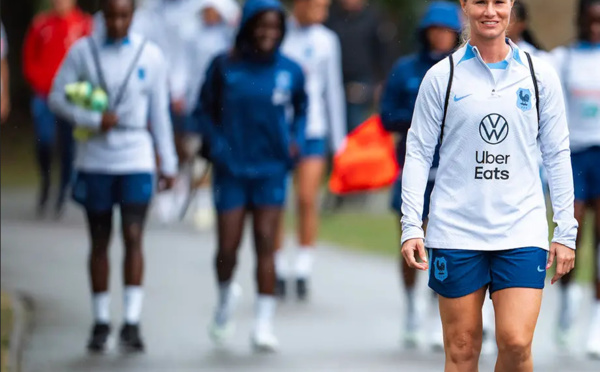 Bleues - Amandine HENRY forfait, Aïssatou TOUNKARA appelée