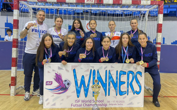 Scolaire - Championnat du Monde Futsal : le lycée TEZENAS du MONTCEL sur le toit du monde
