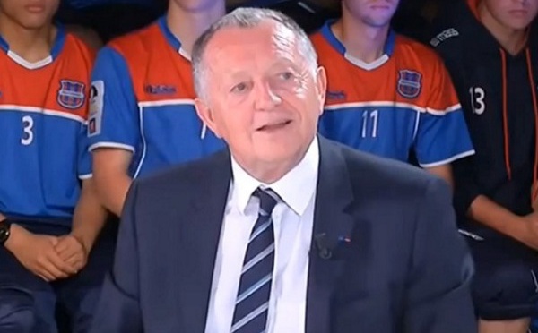 D1 - Jean-Michel AULAS confirme l'accord de Claire LAVOGEZ