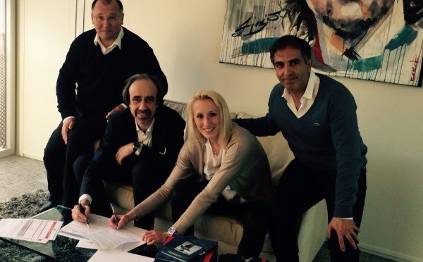 D1 - La gardienne KIEDRZYNEK prolonge jusqu'en 2018 avec le PSG