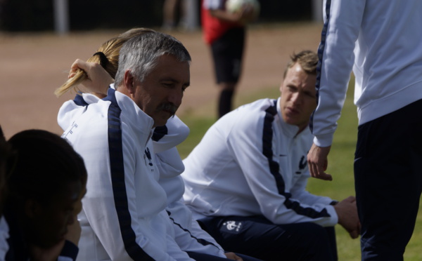 U19 - Préparation à Clairefontaine en vidéo (FFF TV)