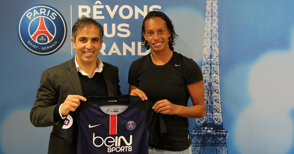 D1 - Le PSG officialise la signature de ROSANA
