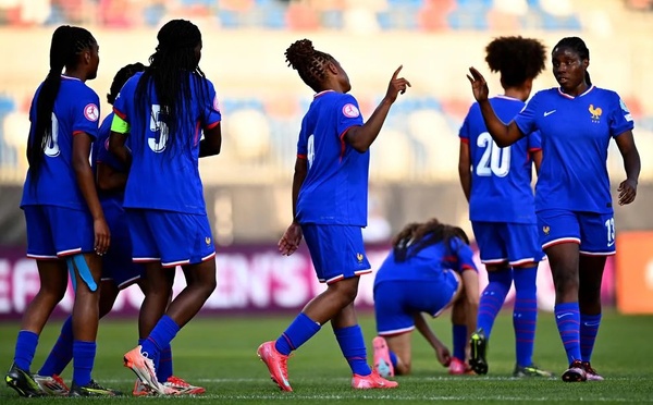 Les Bleuettes à la fête (photo UEFA.com)