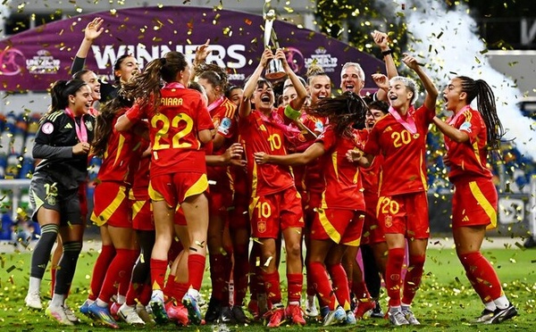 U19 - Les Bleuettes corrigées par l'ESPAGNE en finale