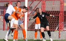 Bleues - Premier match de préparation face aux PAYS-BAS à Nîmes