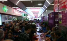 Les joueuses de l’Equipe de France de Football rencontrent leurs supporters au magasin Carrefour de Mont-Saint-Aignan Les joueuses de l’Equipe de France de Football rencontrent leurs supporters au magasin Carrefour de Mont-Saint-Aignan