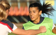 Bleues - Kenza DALI, du bleu parisien au bleu tricolore Bleues - Kenza DALI, du bleu parisien au bleu tricolore