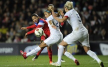 Amical - ANGLETERRE - ETATS-UNIS : 0-1 (résumé vidéo) Amical - ANGLETERRE - ETATS-UNIS : 0-1 (résumé vidéo)