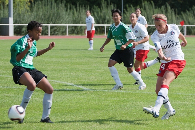 2011_Football_Feminin_Division1_Amical_0017.jpg
