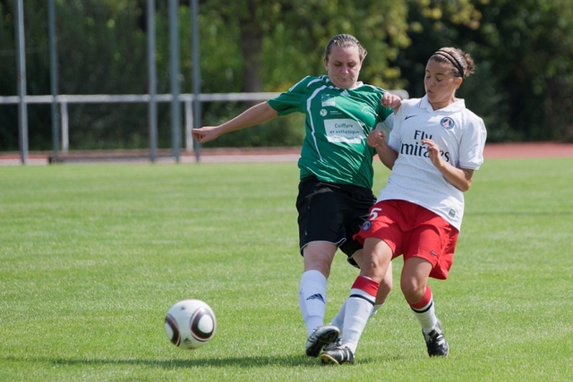 2011_Football_Feminin_Division1_Amical_0016.jpg