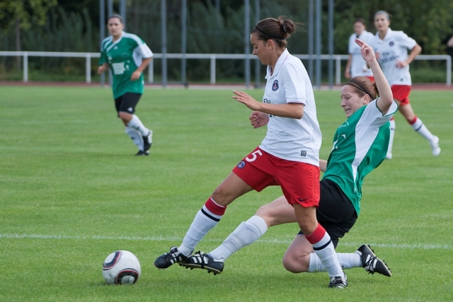 2011_Football_Feminin_Division1_Amical_0007.jpg