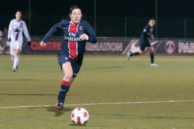 2011_Football_Feminin_Division1_J09_0020.jpg