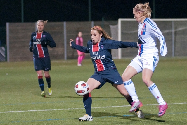 2011_Football_Feminin_Division1_J09_0019.jpg