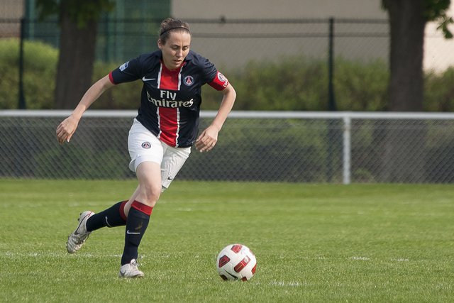 2011_Football_Feminin_Division1_J20_0016.jpg