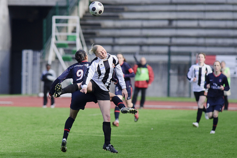 2010_Football_Feminin_Division1_J14_0043.jpg