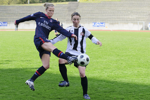 2010_Football_Feminin_Division1_J14_0026.jpg