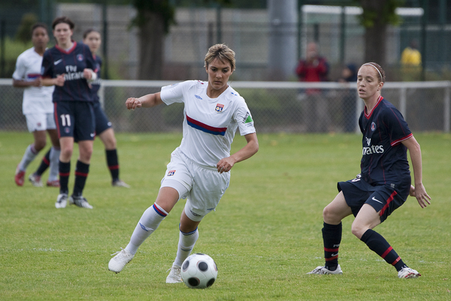 2010_Football_Feminin_Division1_J20_0024.jpg