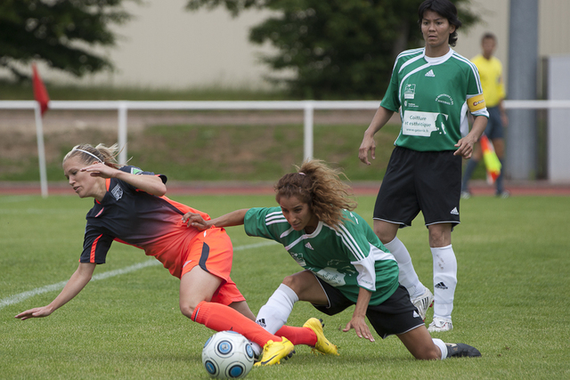 2010_Football_Feminin_Division1_J22_0032.jpg