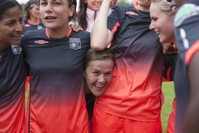 2010_Football_Feminin_Division1_J22_0090.jpg