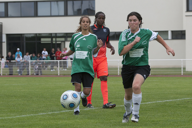 2010_Football_Feminin_Division1_J22_0078.jpg